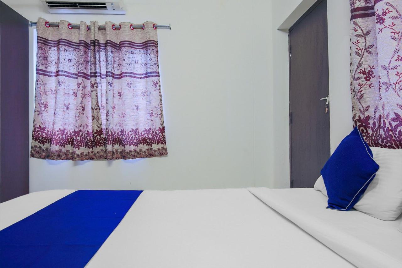 Oyo Silverkey 74581 Nallagandla Hotel Хидерабад Екстериор снимка