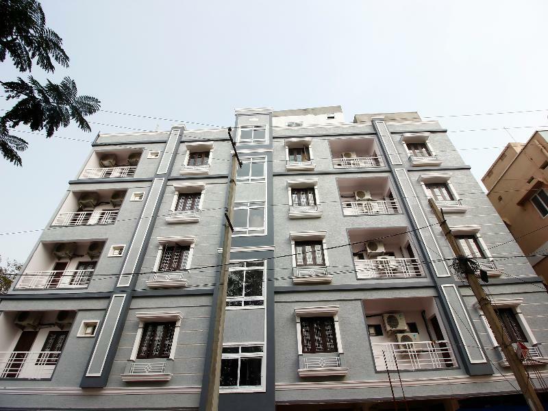 Oyo Silverkey 74581 Nallagandla Hotel Хидерабад Екстериор снимка